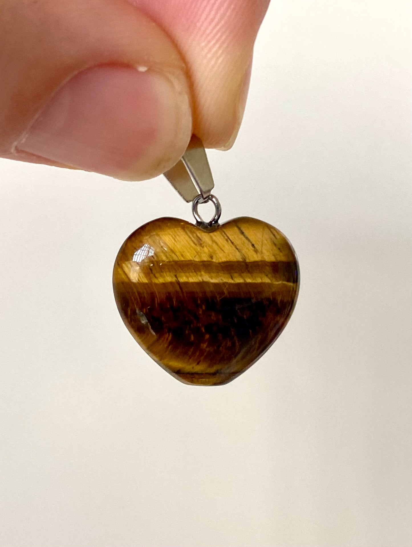 Tijgeroog hartvormige hanger aan ketting, mineraal