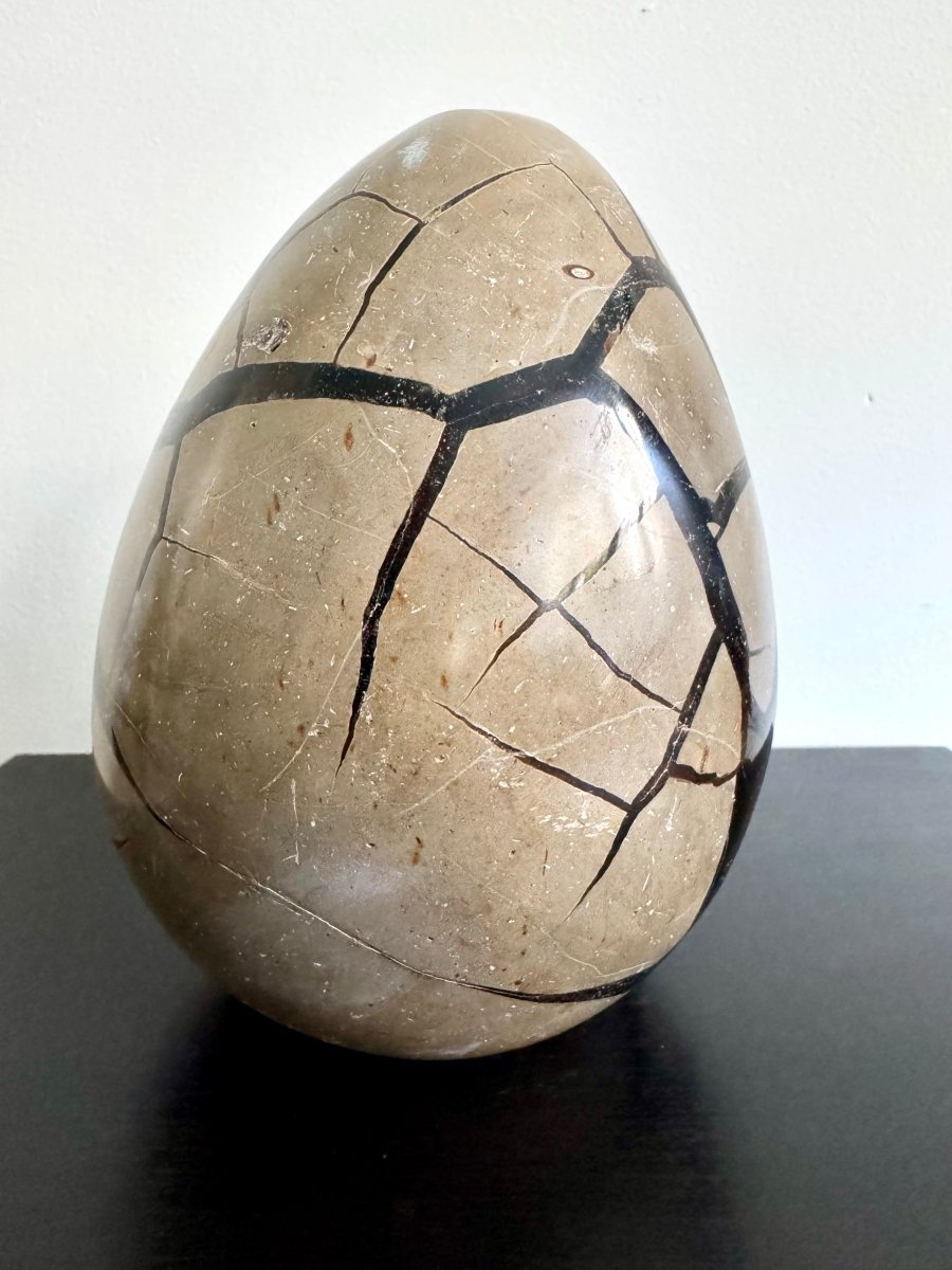Dragon’s Egg Septarian Geode (2122 Grams) – Natural Stone from Madagascar - FossilsAndMore