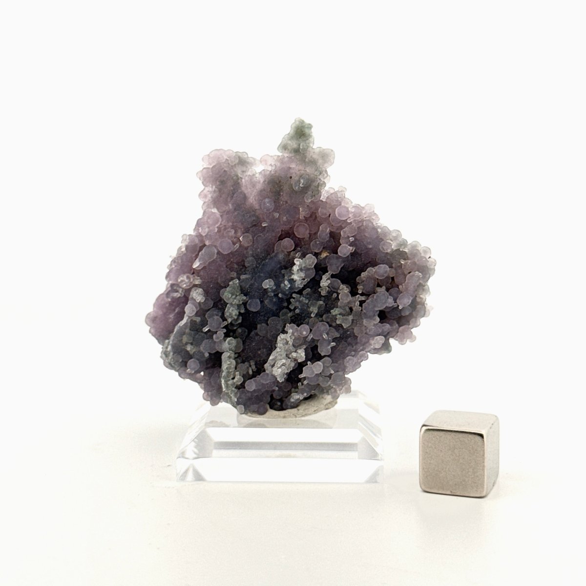 Small Grape Agate cluster, mineral from Indonesia - FossilsAndMore