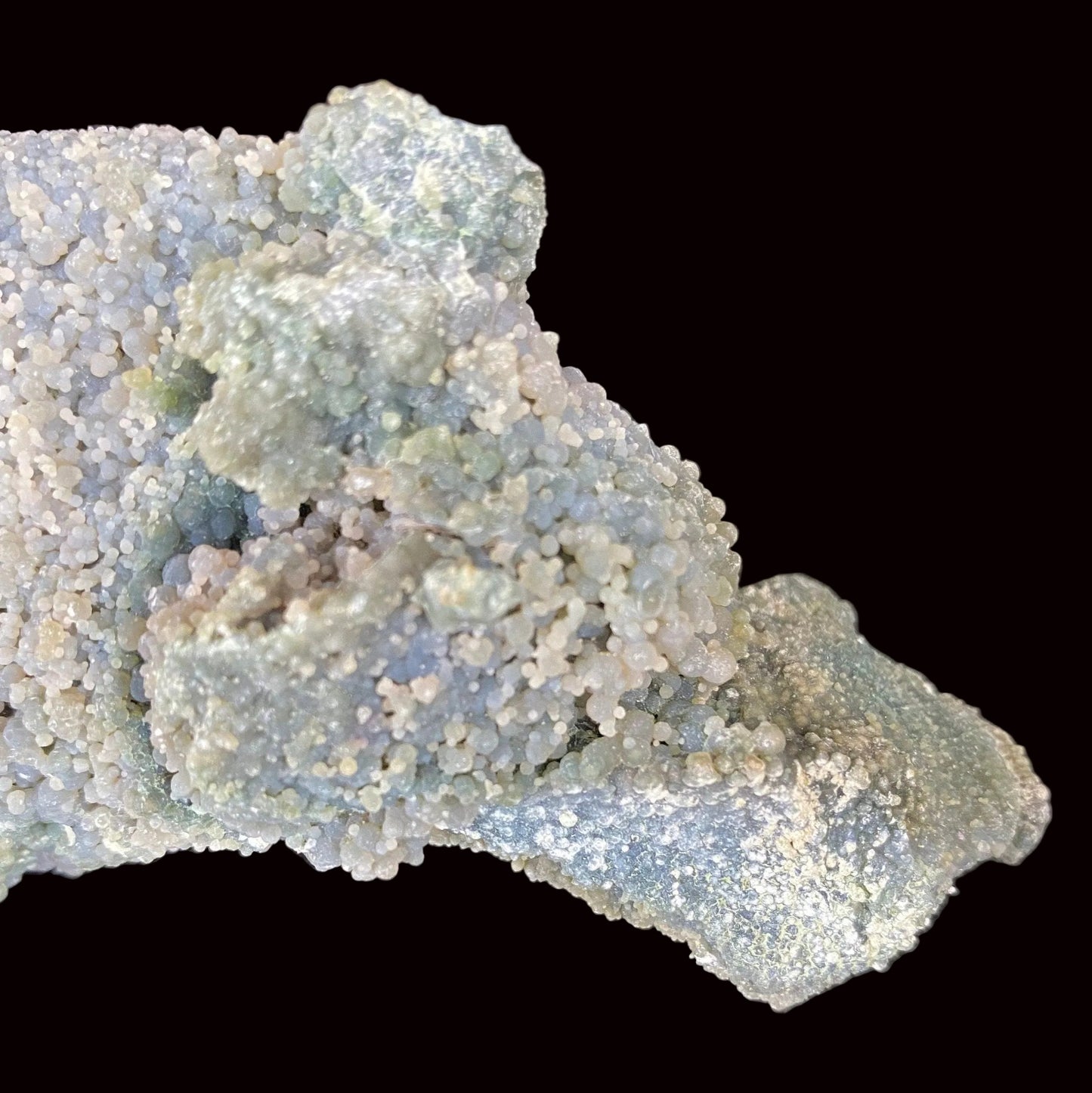 Grape agate, mineral - FossilsAndMore